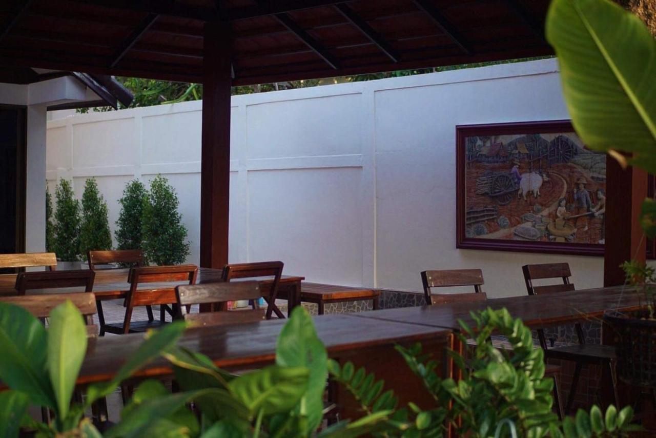 Punyin Hotel Inthanon -ปั้นหยิ่น โฮเทล Chom Thong Exterior foto